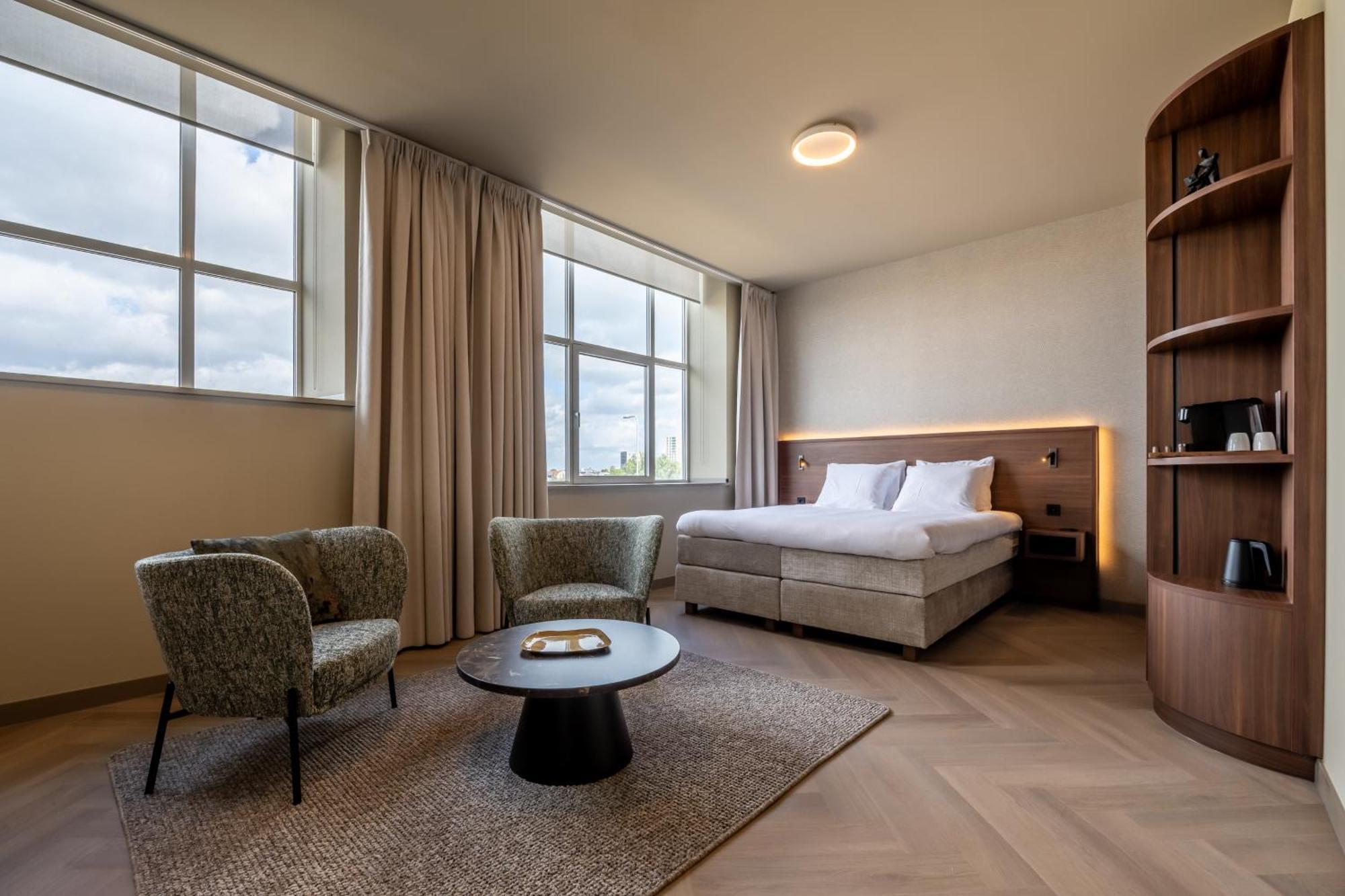 Hotel De Zeevaartschool Флиссинген Экстерьер фото