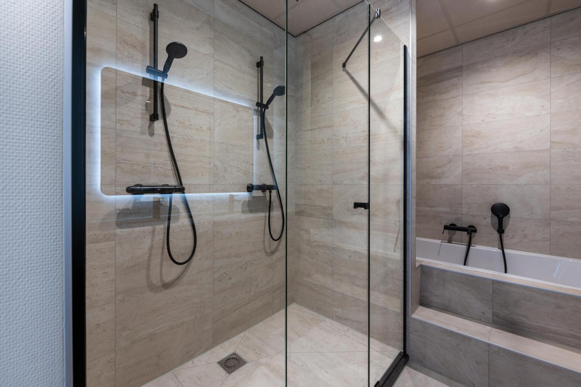 Hotel De Zeevaartschool Флиссинген Экстерьер фото