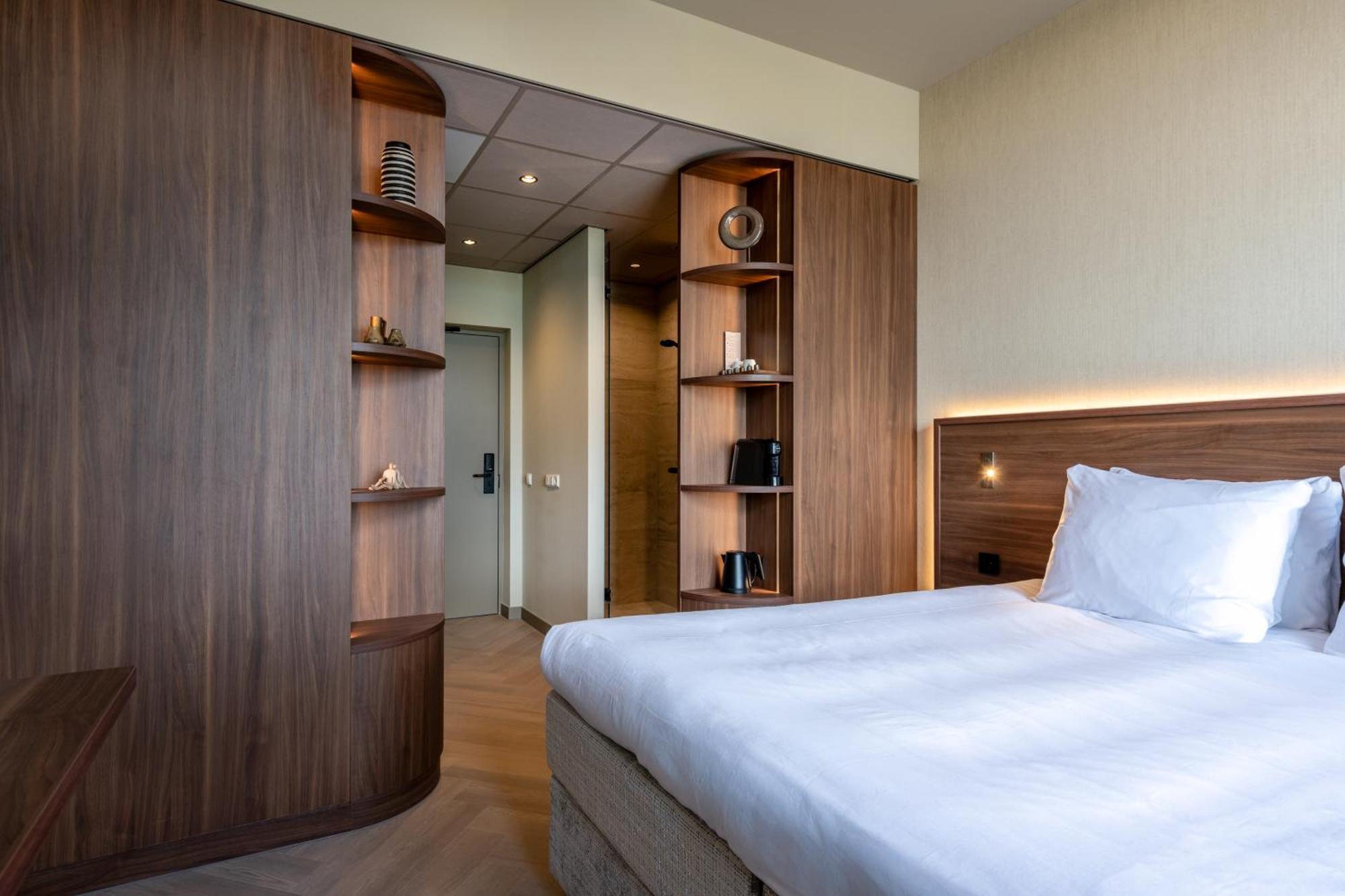 Hotel De Zeevaartschool Флиссинген Экстерьер фото