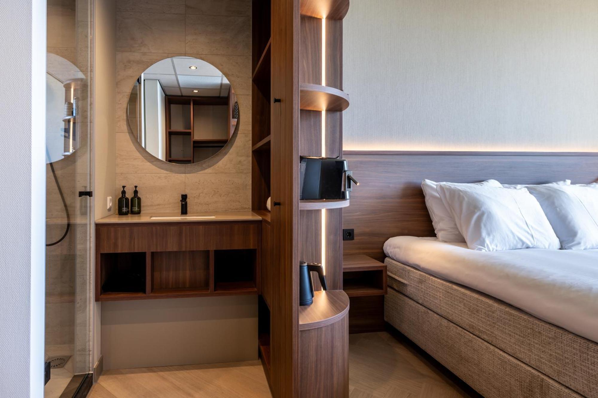 Hotel De Zeevaartschool Флиссинген Экстерьер фото