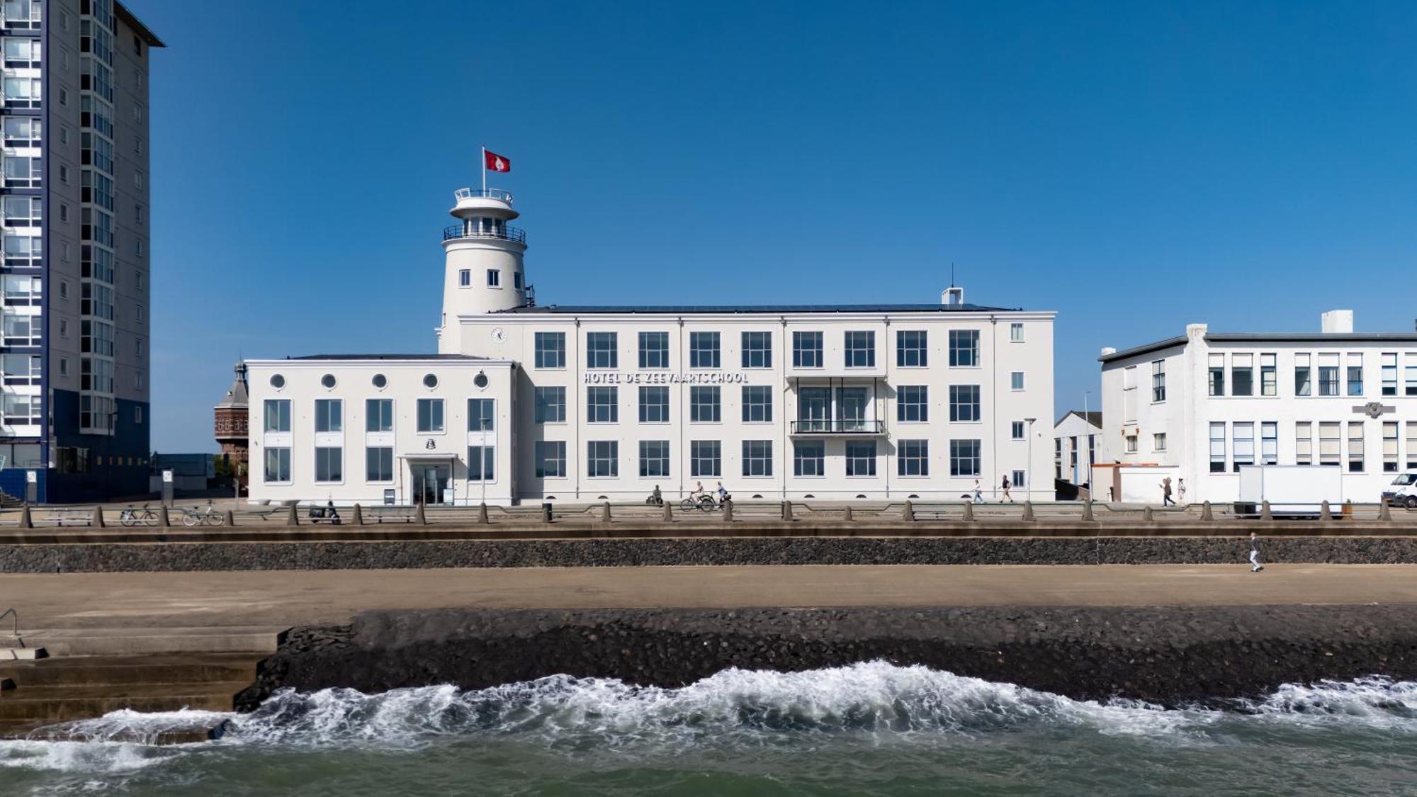Hotel De Zeevaartschool Флиссинген Экстерьер фото